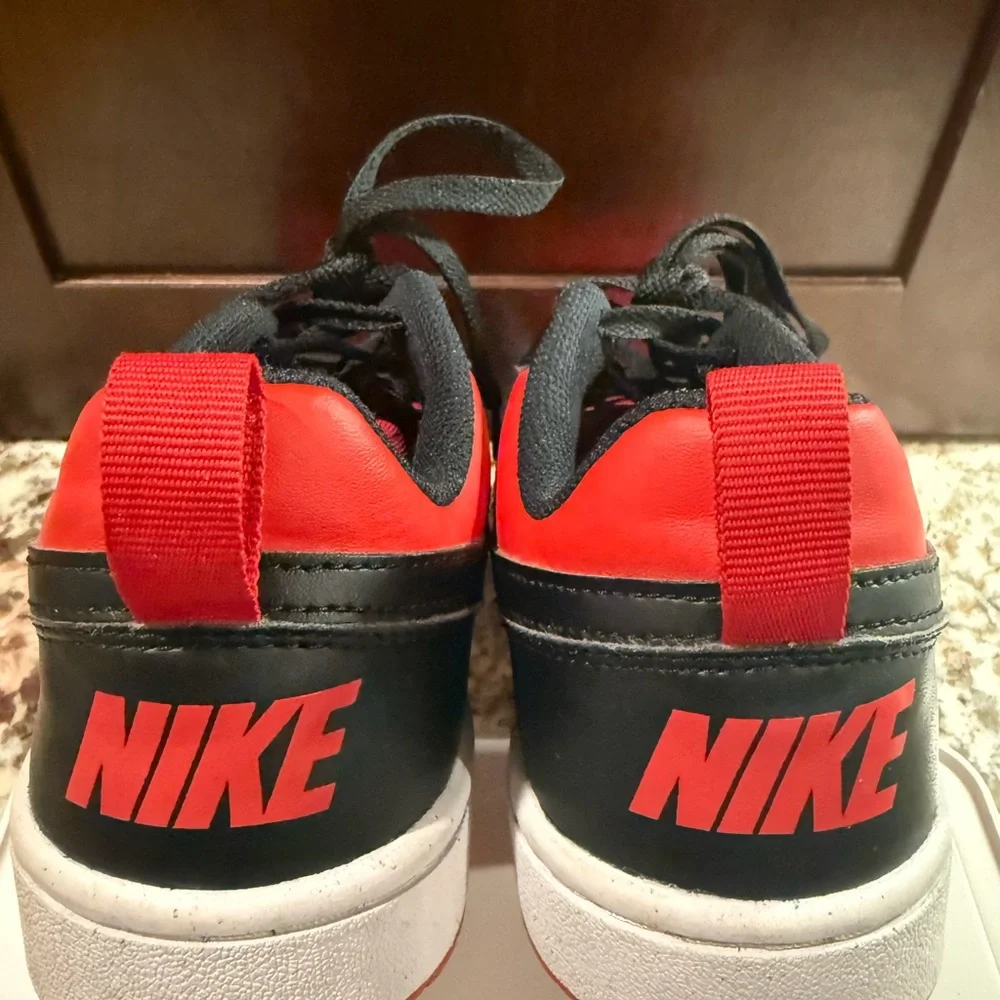 *PRE-OWNED* Nike Size 6Y Court Borough Low Recraft GS Black University Red - Picture 2 of 8